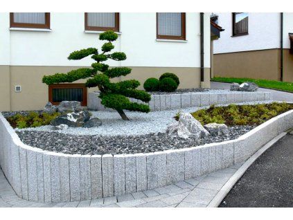 Palisada granit 2