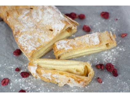 Domácí tvarohový štrúdl 