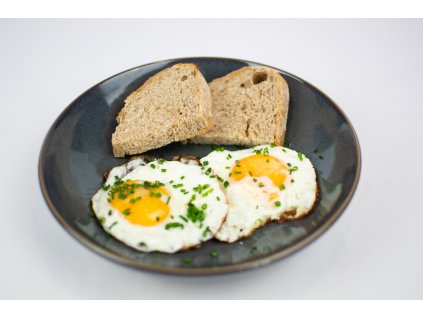 Sázené vejce s pažitkou 