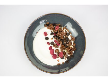 Müsli s ovocem a jogurtem 
