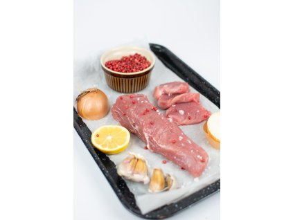 Grilovaná vepřová panenka s česnekovým máslem