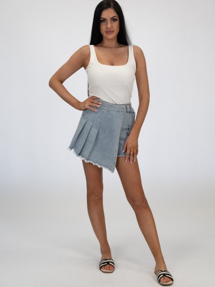 Biely basic top na ramienka