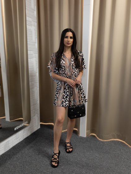 Overál s abstraktnou potlačou