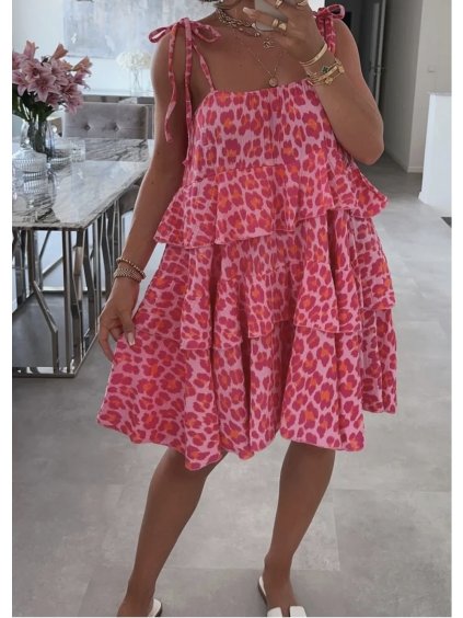 Ružové šaty s leopardím vzorom