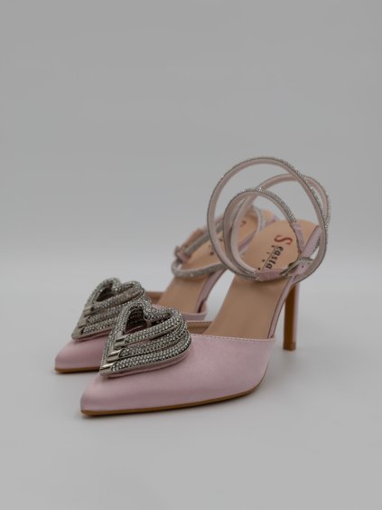 Ružové sandále s ozdobou