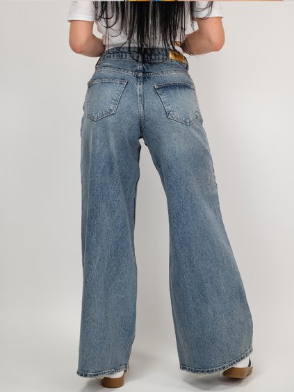 Modré rifle s bielym pásom