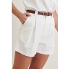 Elegantné biele kraťasy