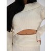 Pletený komplet krémový