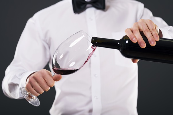 Jak správně servírovat víno