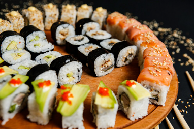 Chutě Asie: Jak správně připravit japonské sushi doma