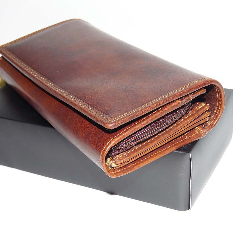 Exkluzivní dámská kožená peněženka s personalizací – monogram, text a fotka