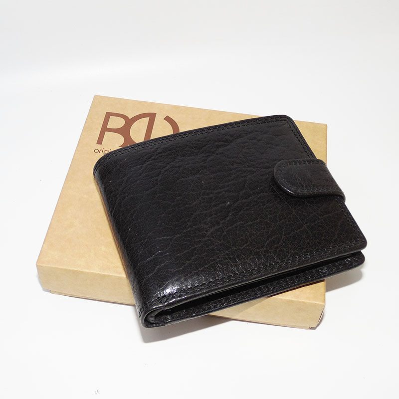 Černá pánská kožená peněženka ROYAL LEATHER s monogramem a zapínáním