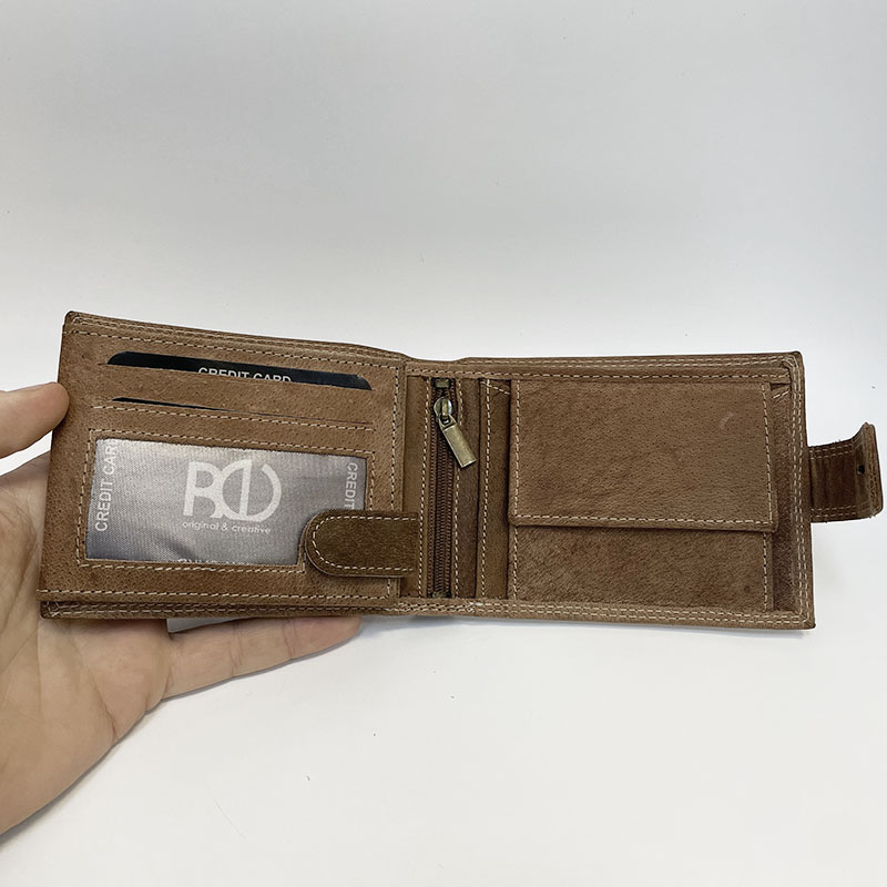 Pánská kožená peněženka Tiger Leather světle hnědá na šířku se zapínáním | Pravá kůže, monogram, laserová personalizace