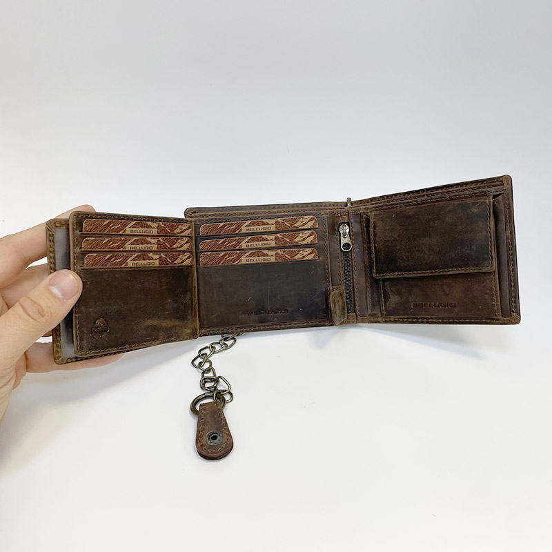 Kožená peněženka s motorkou a řetízkem – BELLUGIO Leather s vlastním textem