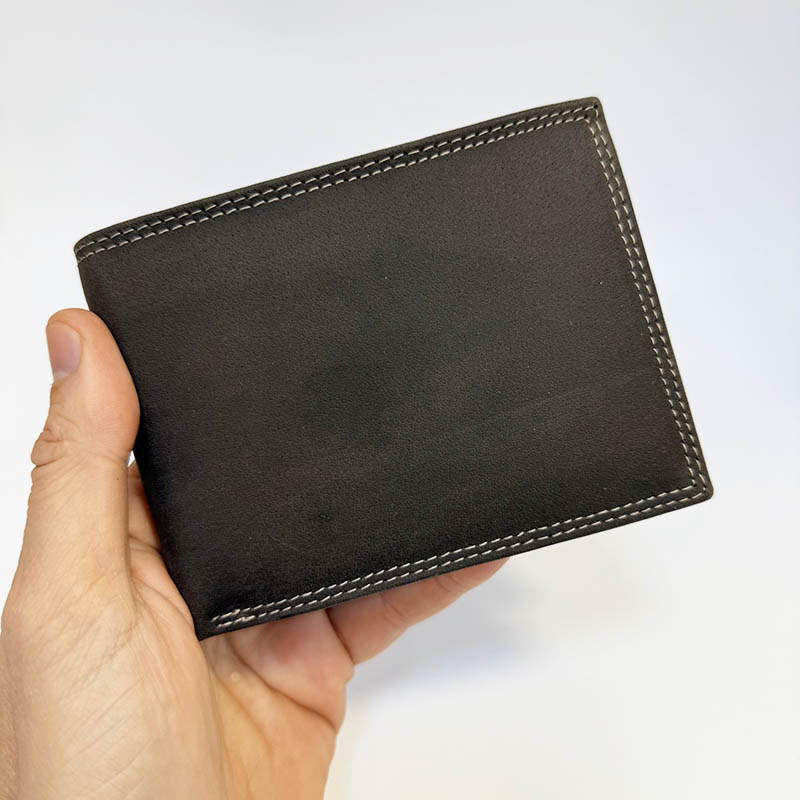 Pánská tmavě hnědá kožená peněženka Tiger Leather na šířku bez zapínání s monogramem
