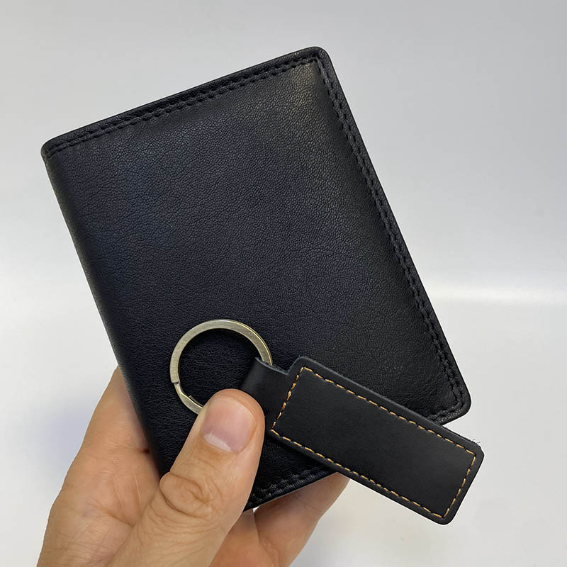 Pánský kožený set – peněženka a klíčenka s monogramem či fotkou