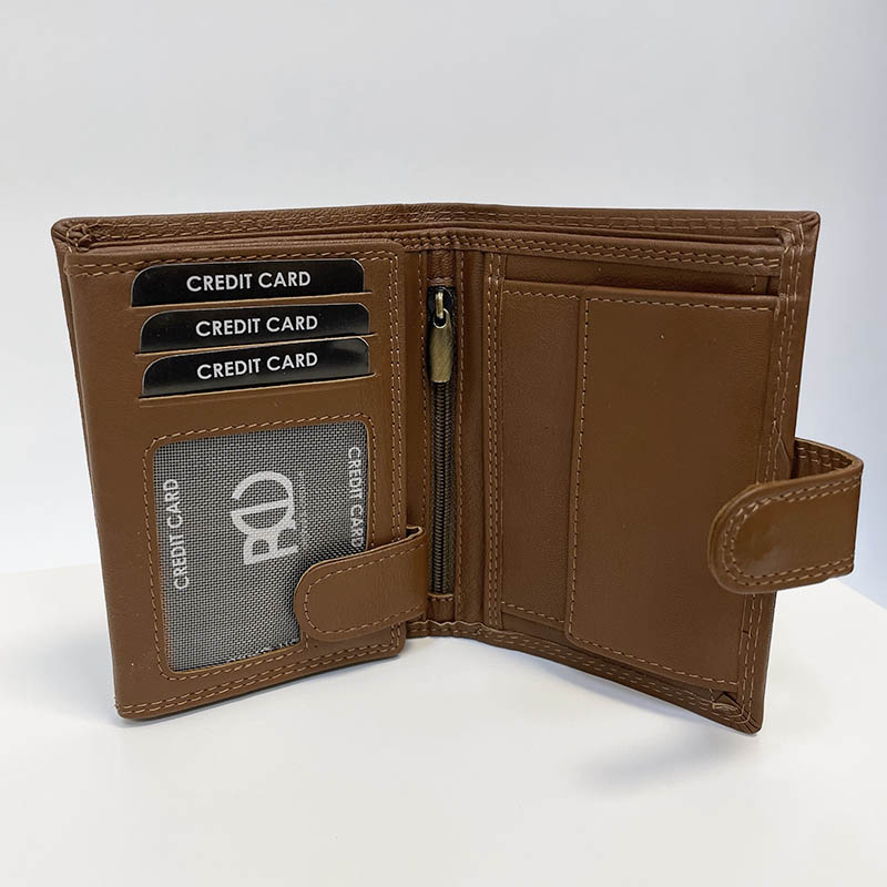 Pánská kožená peněženka BEORIGINAL Leather SOFT hnědá na výšku se zapínáním | RFID ochrana a monogram