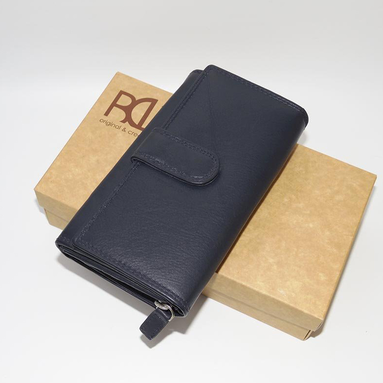 Dámská modrá kožená peněženka TILLBERG s monogramem nebo vlastním textem