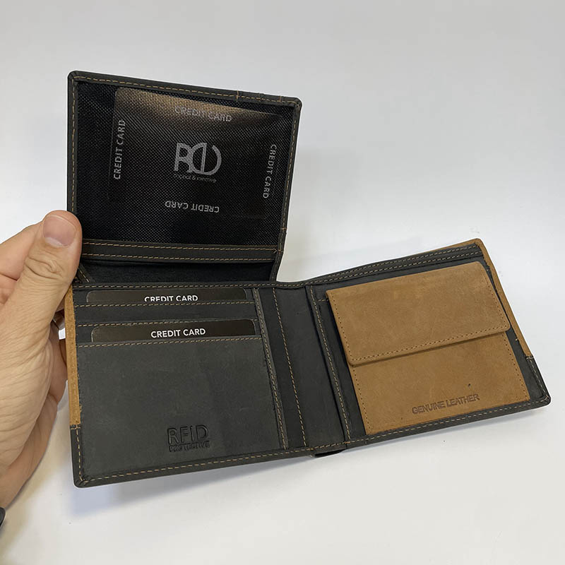 Pánská kožená peněženka COMBO Leather – světlý a tmavý odstín s vlastním gravírováním