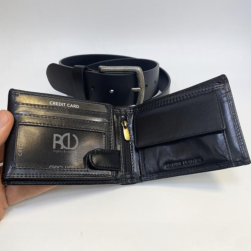 Luxusní černý kožený set ROYAL EXCLUSIVE – peněženka a pásek s monogramem