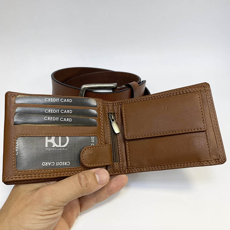 Luxusní světle hnědý set NAPPA – peněženka bez zapínání + pásek s monogramem
