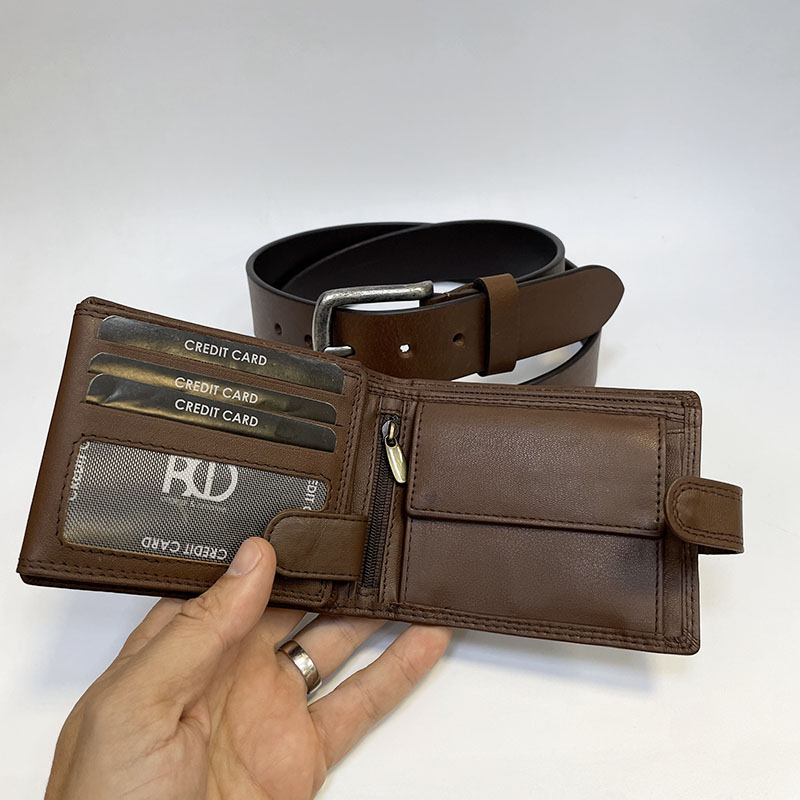 Hnědý pánský set z jemné kůže NAPPA – peněženka na šířku + pásek s monogramem