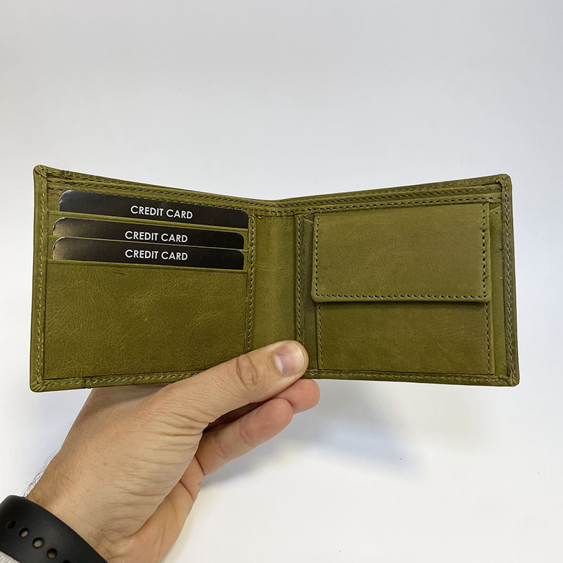 Zelená kožená peněženka 2v1 ROYAL Leather s monogramem