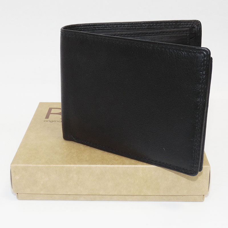 Černá kožená peněženka s monogramem – osobní styl