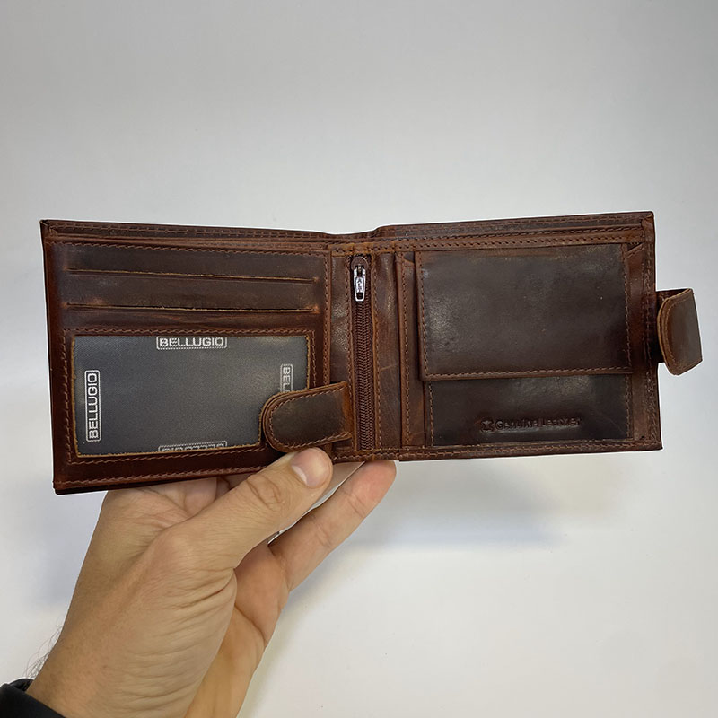 Luxusní pánská kožená peněženka Bellugio Leather RFID hnědá se zapínáním a monogramem