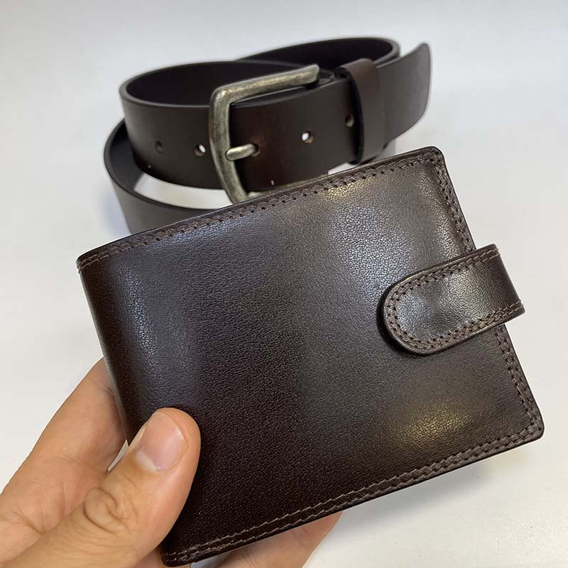 Luxusní kožená sada peněženka a pásek s monogramem