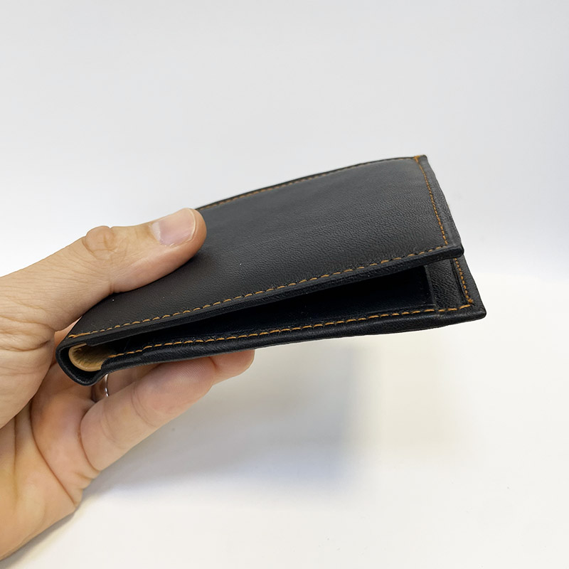 Slim pánská kožená peněženka – hnědá kombinace a monogram