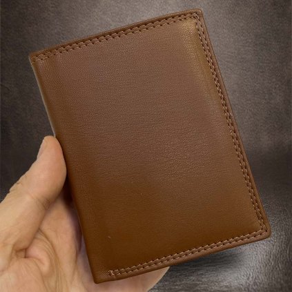 Pánská hnědá SOFT kožená peněženka RFID BEORIGINAL Leather s monogramem (ražba)