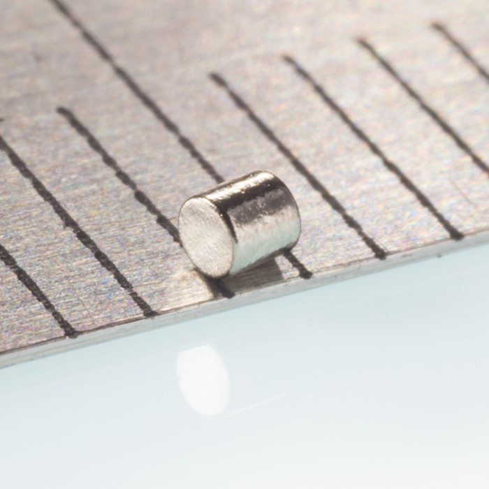 neodymovy-magnet-valec-pr-1x1-n