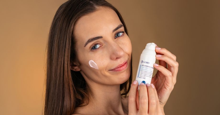 Je vaše pleť suchá a ekzematická? Díky těmto tipům ji zase rozzáříte