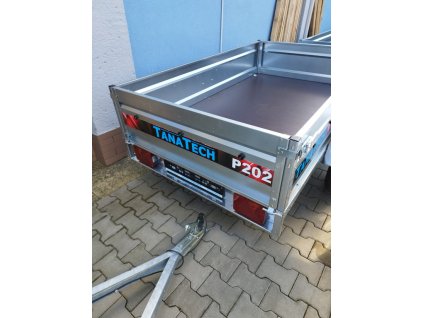 Zadné / predné čelo prívesu P202