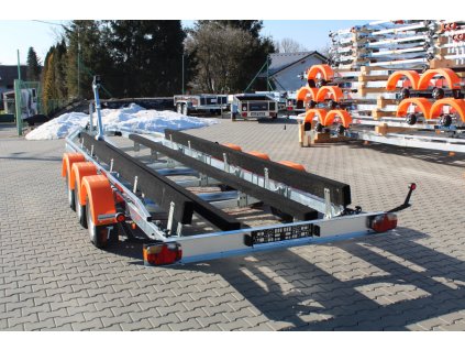 Príves na loď Thomas BT-3500L 3500kg kobercové lyžiny