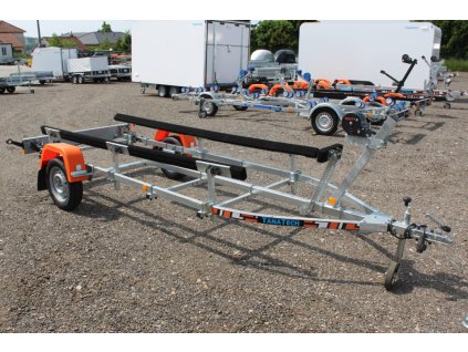 Príves Thomas BT-750L 750kg B pre lode s plochým dnom