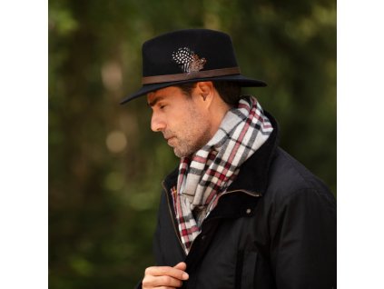 Howick hat black model