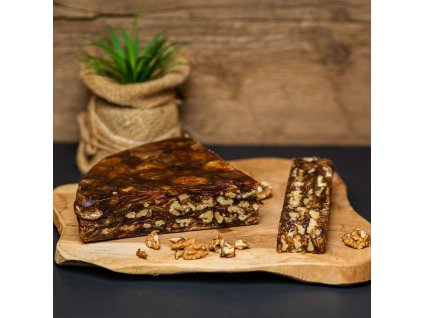 Ďatlový chlebík s vlašskými orechomi