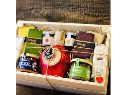 Debnička Woman s čokoládovo-jahodovým likérom