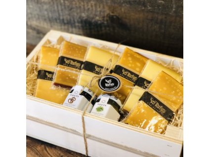 "Stará" debnička - Výber starých zrejúcich syrov ako Gouda 8 ročná, Gruyere, LEtivaz, Comte z našej Syroteky Rufus