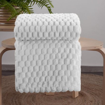 72996 biela hunata deka cindy6 s 3d vzorom 150x200 cm