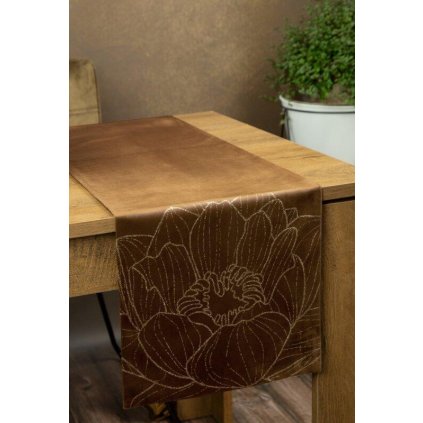 73437 tmavohnedy zamatovy behun na stol blink13 s kvetinovym vzorom 35x180 cm