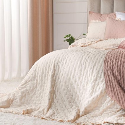 75687 bezovy prehoz na postel s volanom werona 200x220 cm