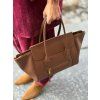 camel kožená shopper kabelka s dlhými ušami a predným zipsovým vreckom