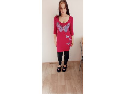 Růžové šaty s  třičtvrtečnímrukávem, velikost S, s motivem motýlů