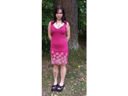 Tmavě růžové šaty letní bez rukávů s dekorem kytiček