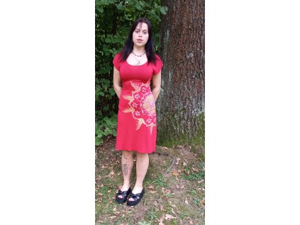Červené šaty s krátkým rukávem s dekorem květinové mandaly