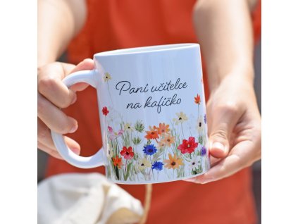 Hrnek Barevná louka - Paní učitelce na kafíčko