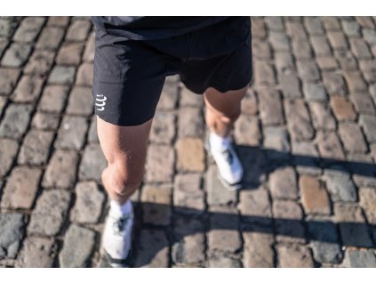Compressport Racing Split Short (Velikost XL, Barva černá)